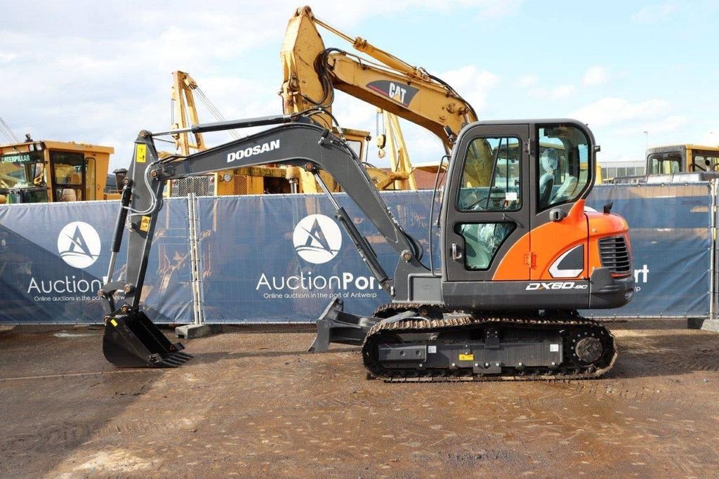 Kettenbagger от тип Doosan DX60-9C, Neumaschine в Antwerpen (Снимка 2)