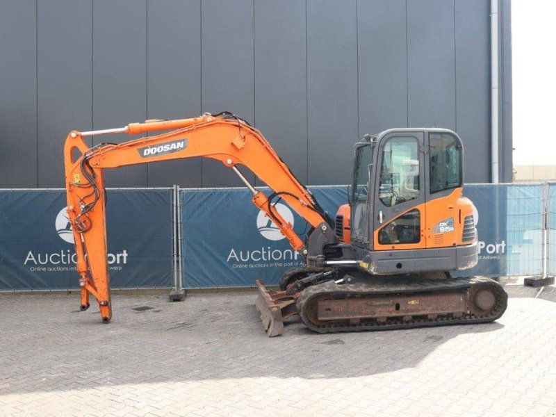 Kettenbagger типа Doosan DX85R-3, Gebrauchtmaschine в Antwerpen (Фотография 1)