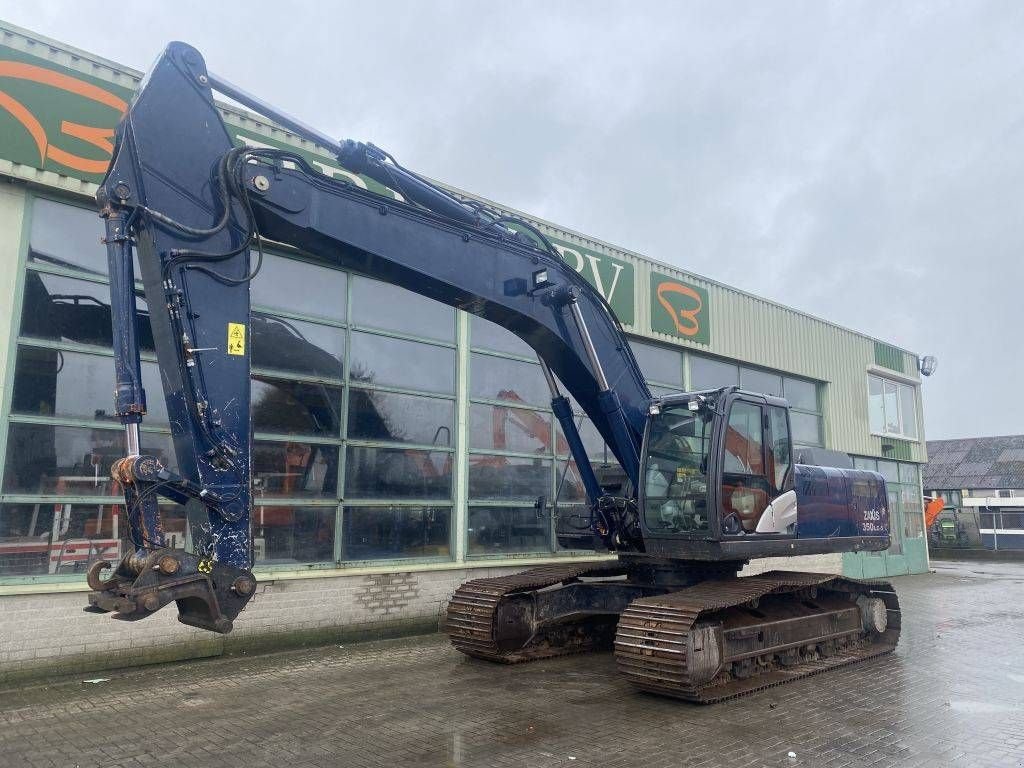 Kettenbagger of the type Hitachi 350LC-5B, Gebrauchtmaschine in Roosendaal (Picture 2)