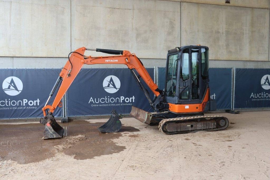 Kettenbagger del tipo Hitachi AX38U-5, Gebrauchtmaschine en Antwerpen (Imagen 1)