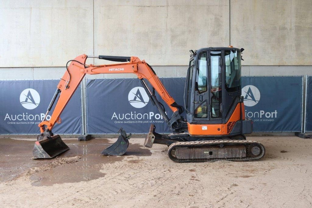 Kettenbagger a típus Hitachi AX38U-5, Gebrauchtmaschine ekkor: Antwerpen (Kép 2)