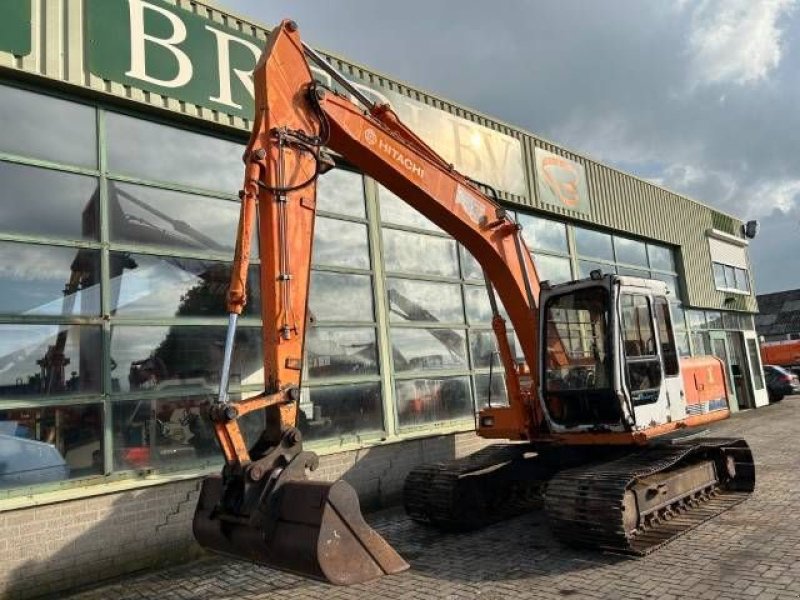 Kettenbagger of the type Hitachi EX 120, Gebrauchtmaschine in Roosendaal (Picture 3)