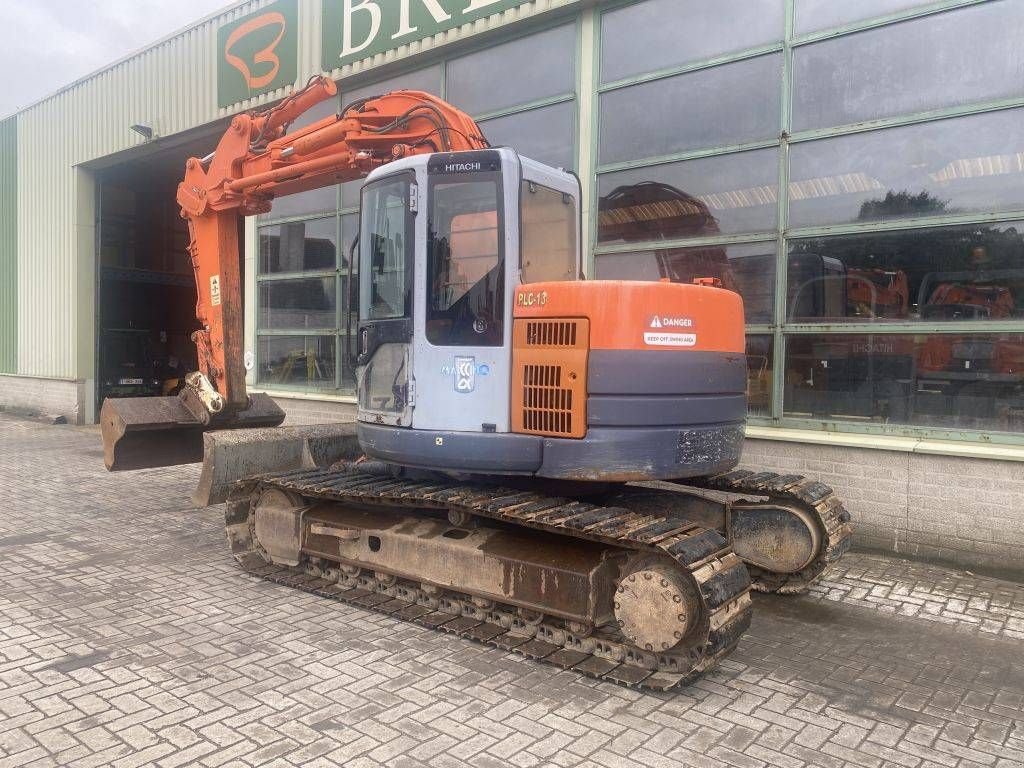 Kettenbagger des Typs Hitachi EX 135 UR-5, Gebrauchtmaschine in Roosendaal (Bild 3)