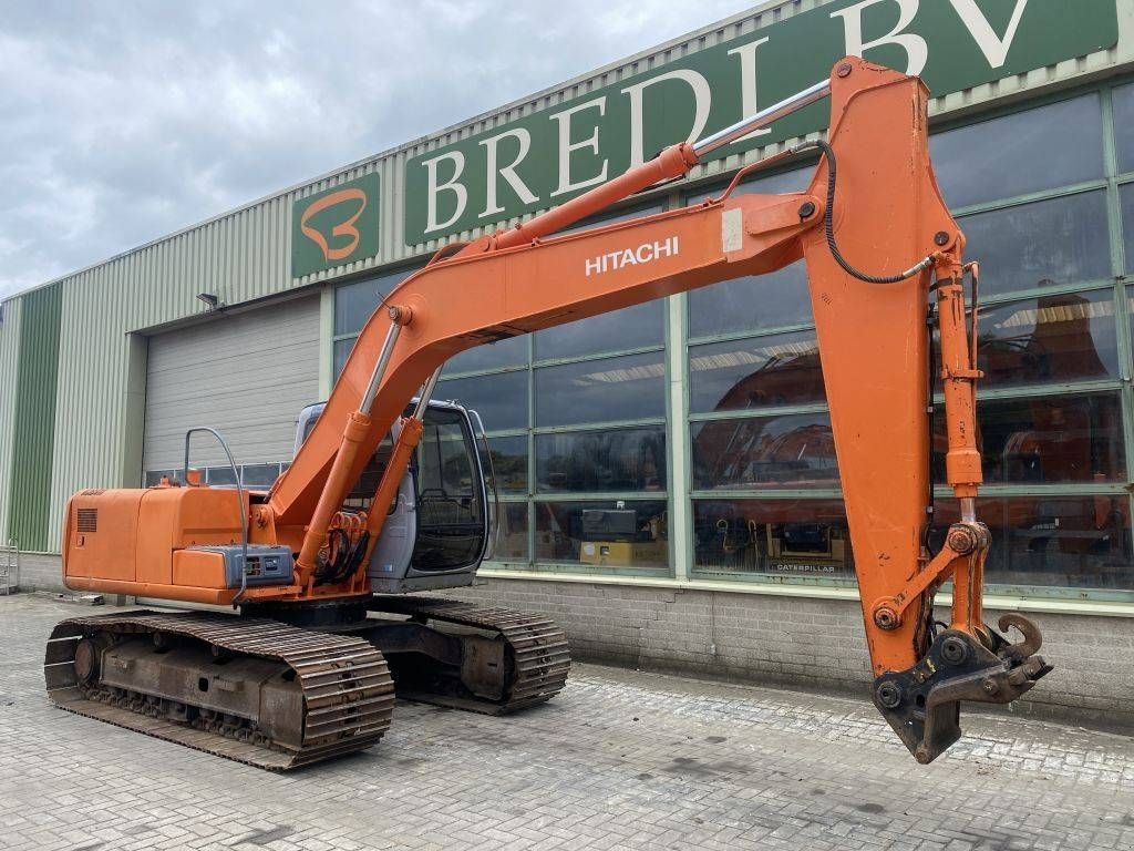 Kettenbagger du type Hitachi EX 150 LC-5, Gebrauchtmaschine en Roosendaal (Photo 3)