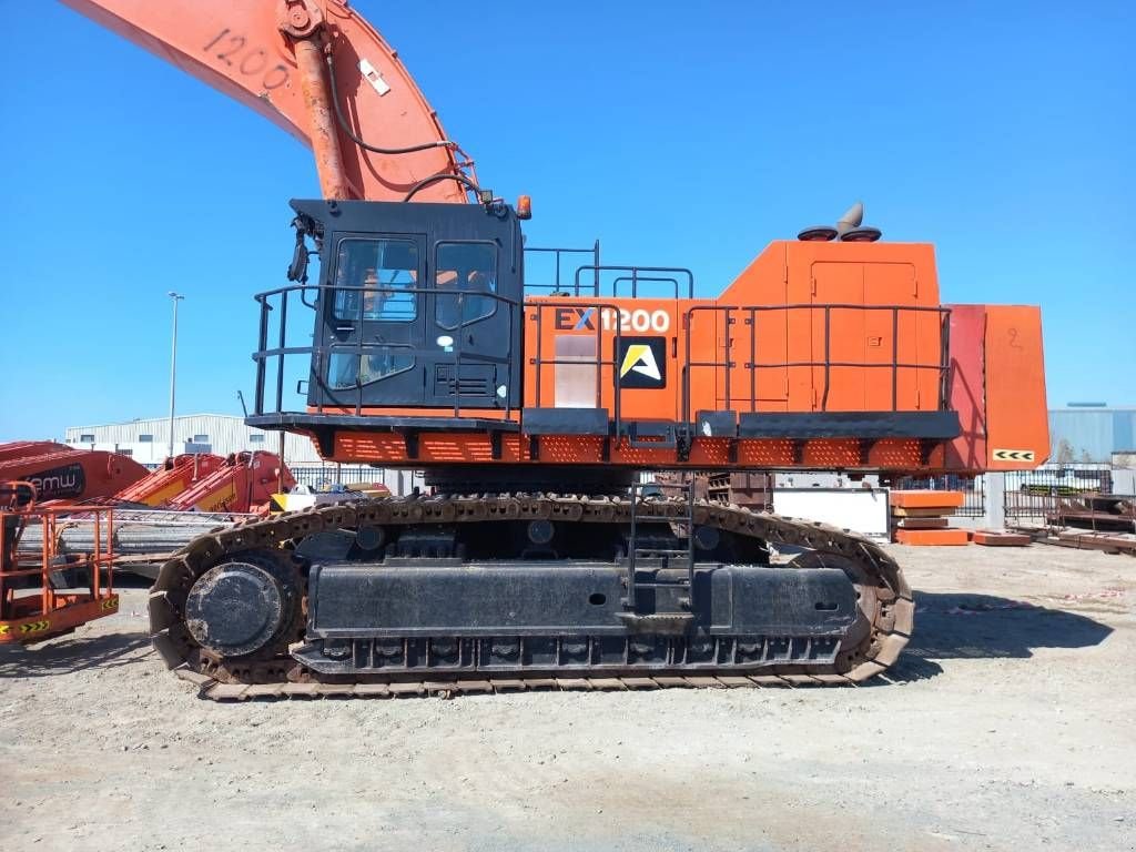 Kettenbagger Türe ait Hitachi EX1200-6 (LongReach 29m - Abu Dhabi), Gebrauchtmaschine içinde Stabroek (resim 8)