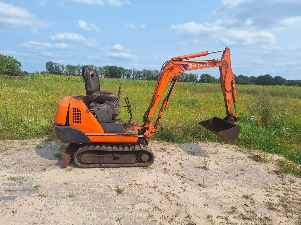 Kettenbagger typu Hitachi EX15, Gebrauchtmaschine w Veessen (Zdjęcie 2)