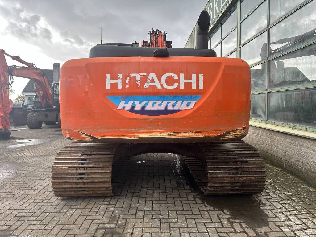 Kettenbagger van het type Hitachi ZH 210 LC-5 B, Gebrauchtmaschine in Roosendaal (Foto 7)