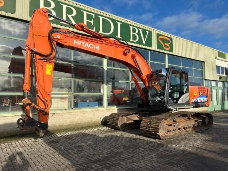 Kettenbagger des Typs Hitachi ZH 210 LC-5 B, Gebrauchtmaschine in Roosendaal (Bild 3)