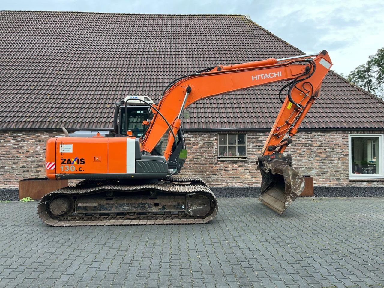 Kettenbagger a típus Hitachi ZX 130 LC N - 3, Gebrauchtmaschine ekkor: Nijelamer (Kép 2)