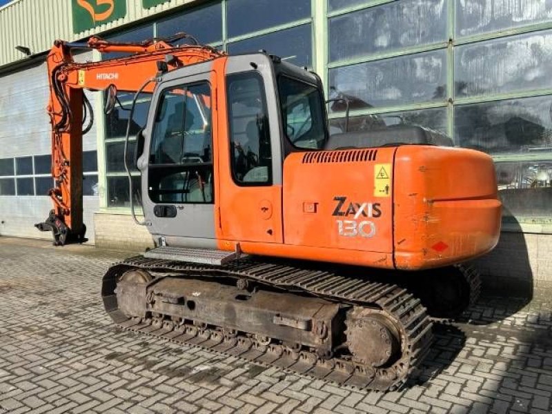 Kettenbagger a típus Hitachi ZX 130, Gebrauchtmaschine ekkor: Roosendaal (Kép 4)