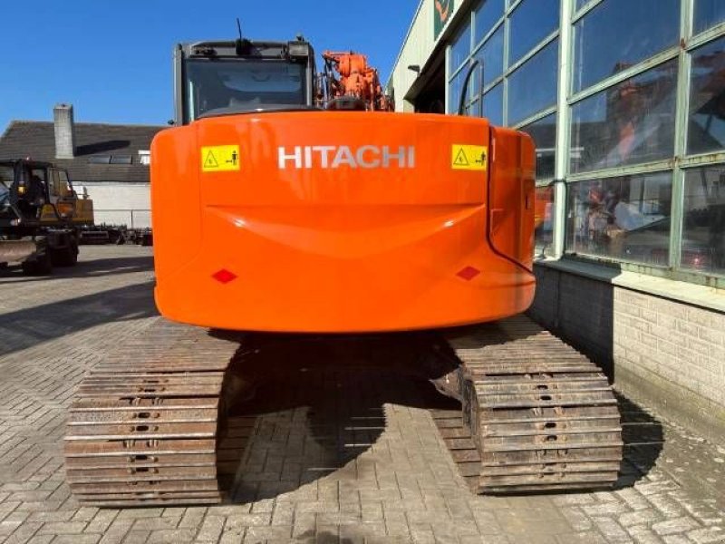 Kettenbagger du type Hitachi ZX 135 US-3, Gebrauchtmaschine en Roosendaal (Photo 8)