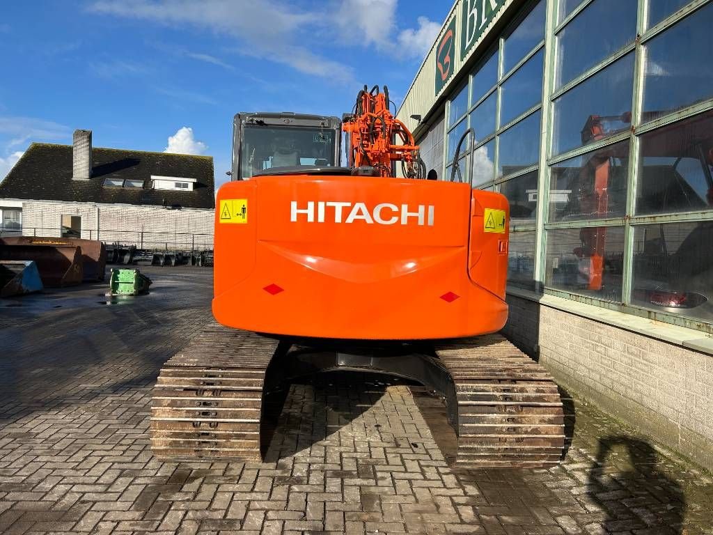 Kettenbagger Türe ait Hitachi ZX 135 US-3, Gebrauchtmaschine içinde Roosendaal (resim 8)