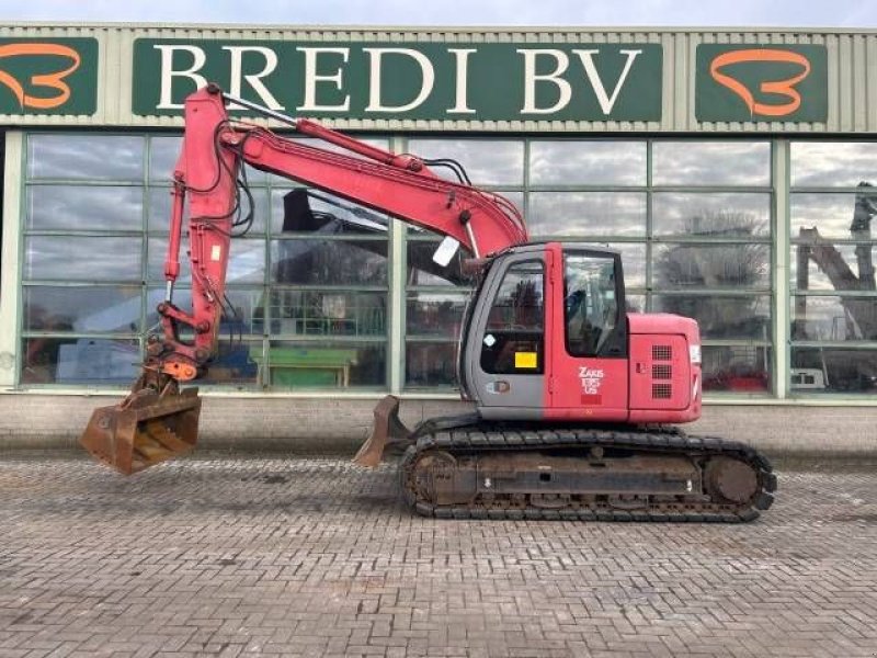 Kettenbagger of the type Hitachi ZX 135 US, Gebrauchtmaschine in Roosendaal (Picture 1)