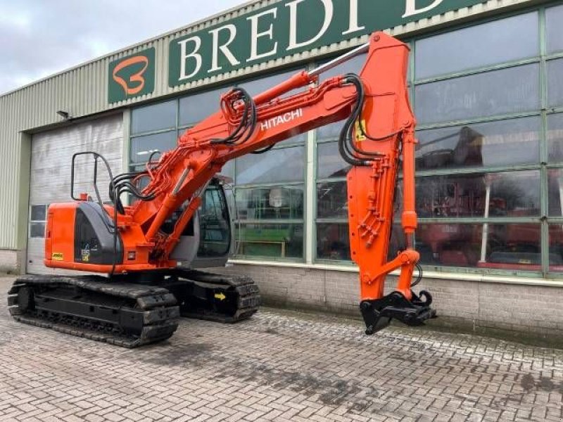 Kettenbagger del tipo Hitachi ZX 135 US, Gebrauchtmaschine In Roosendaal (Immagine 5)