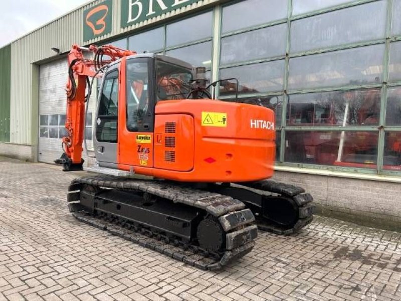 Kettenbagger of the type Hitachi ZX 135 US, Gebrauchtmaschine in Roosendaal (Picture 4)