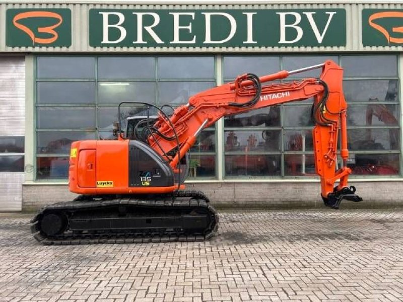 Kettenbagger Türe ait Hitachi ZX 135 US, Gebrauchtmaschine içinde Roosendaal (resim 2)