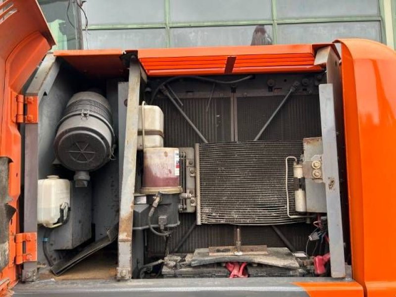 Kettenbagger Türe ait Hitachi ZX 180 LC N-3, Gebrauchtmaschine içinde Roosendaal (resim 9)