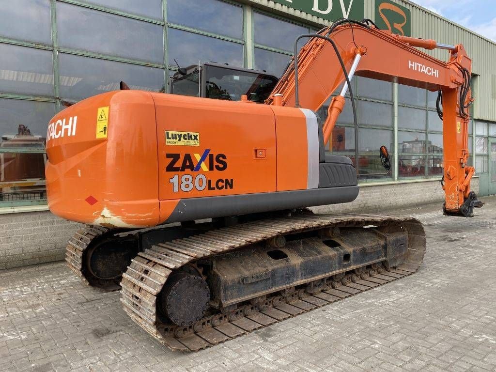 Kettenbagger van het type Hitachi ZX 180 LC N-3, Gebrauchtmaschine in Roosendaal (Foto 5)