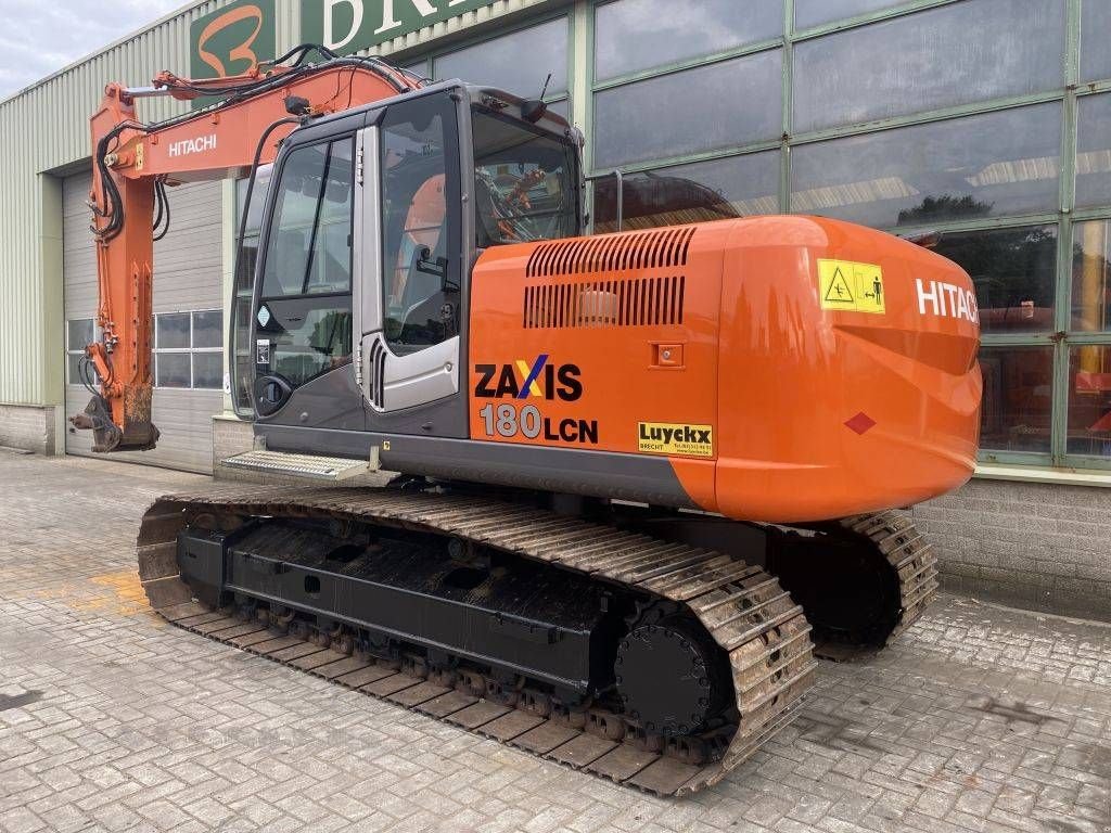 Kettenbagger typu Hitachi ZX 180 LC N-3, Gebrauchtmaschine w Roosendaal (Zdjęcie 4)