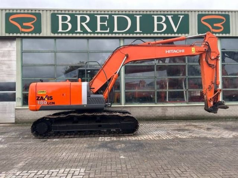 Kettenbagger of the type Hitachi ZX 180 LC N-3, Gebrauchtmaschine in Roosendaal (Picture 2)