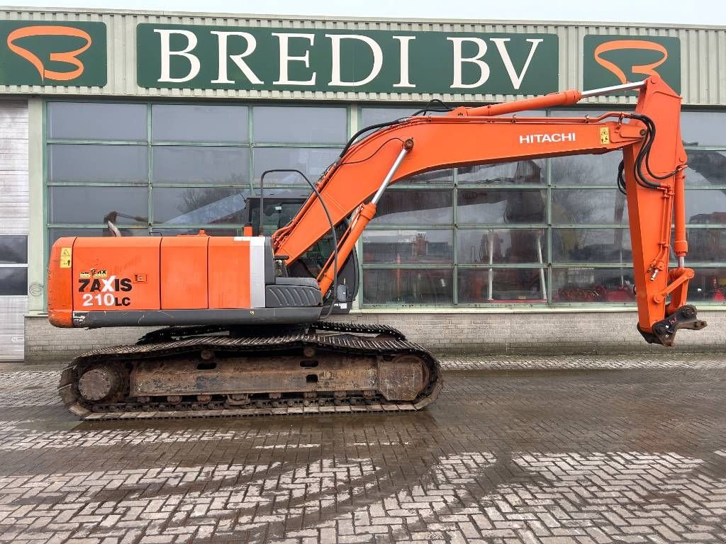 Kettenbagger van het type Hitachi ZX 210 LC-3, Gebrauchtmaschine in Roosendaal (Foto 2)