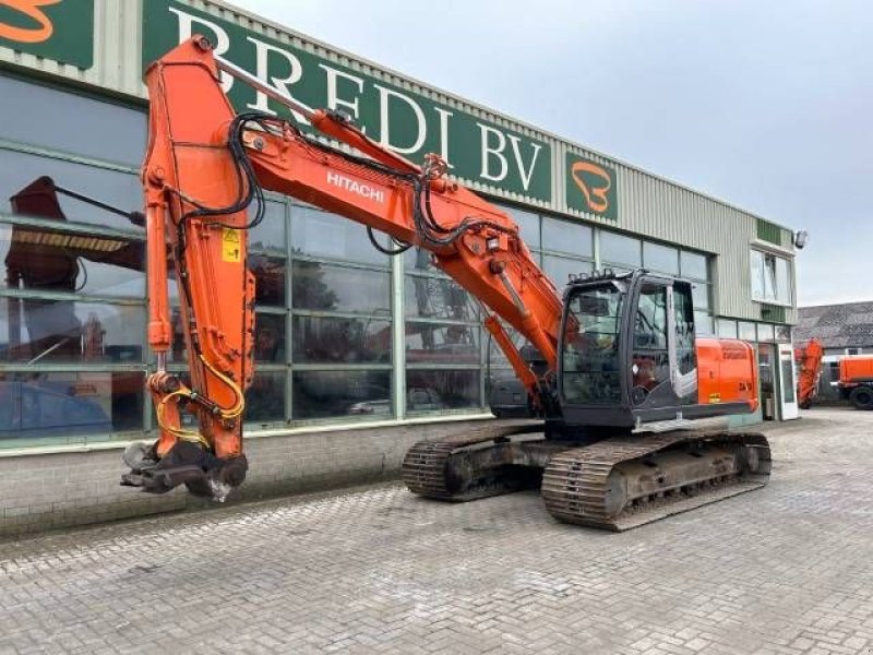 Kettenbagger van het type Hitachi ZX 210 LC-3, Gebrauchtmaschine in Roosendaal (Foto 3)