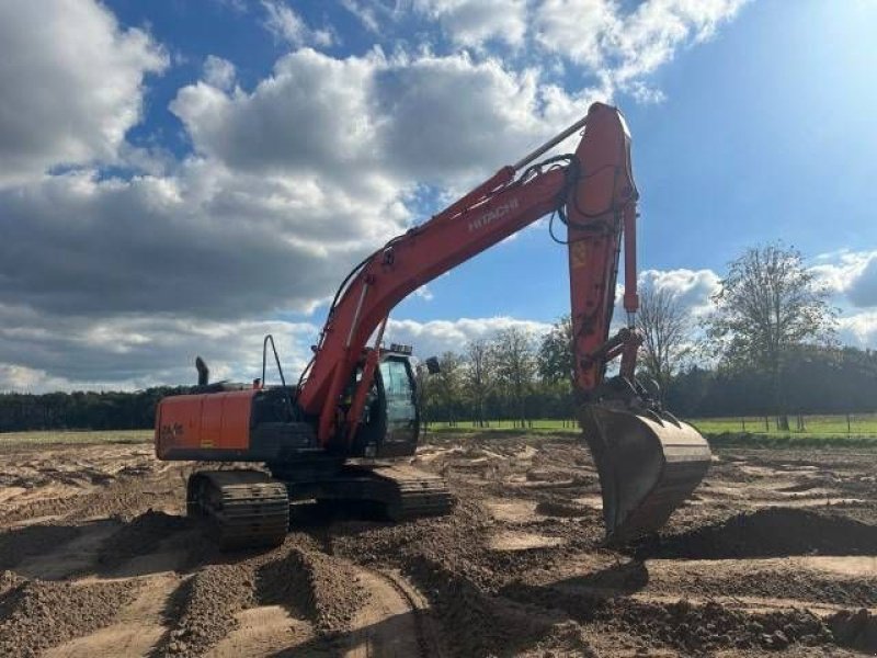 Kettenbagger типа Hitachi ZX 210 LC-5 B, Gebrauchtmaschine в Roosendaal (Фотография 9)