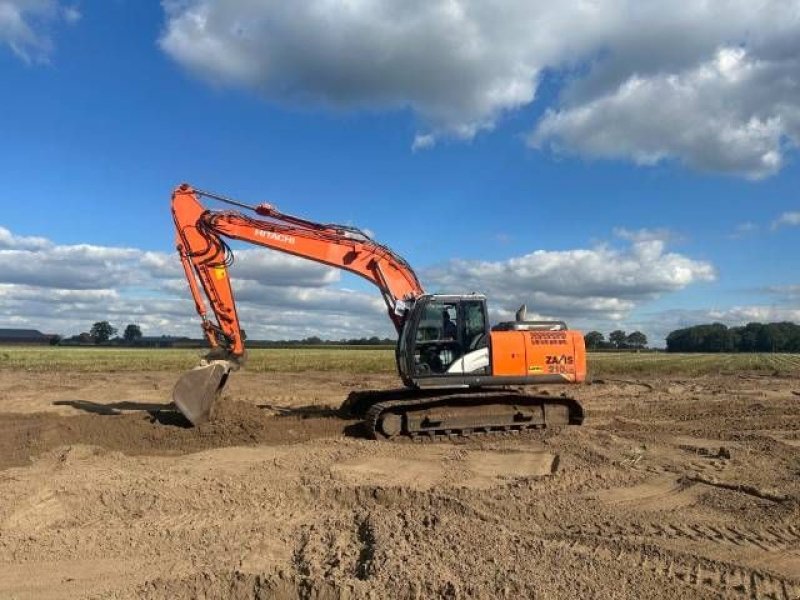 Kettenbagger of the type Hitachi ZX 210 LC-5 B, Gebrauchtmaschine in Roosendaal (Picture 1)