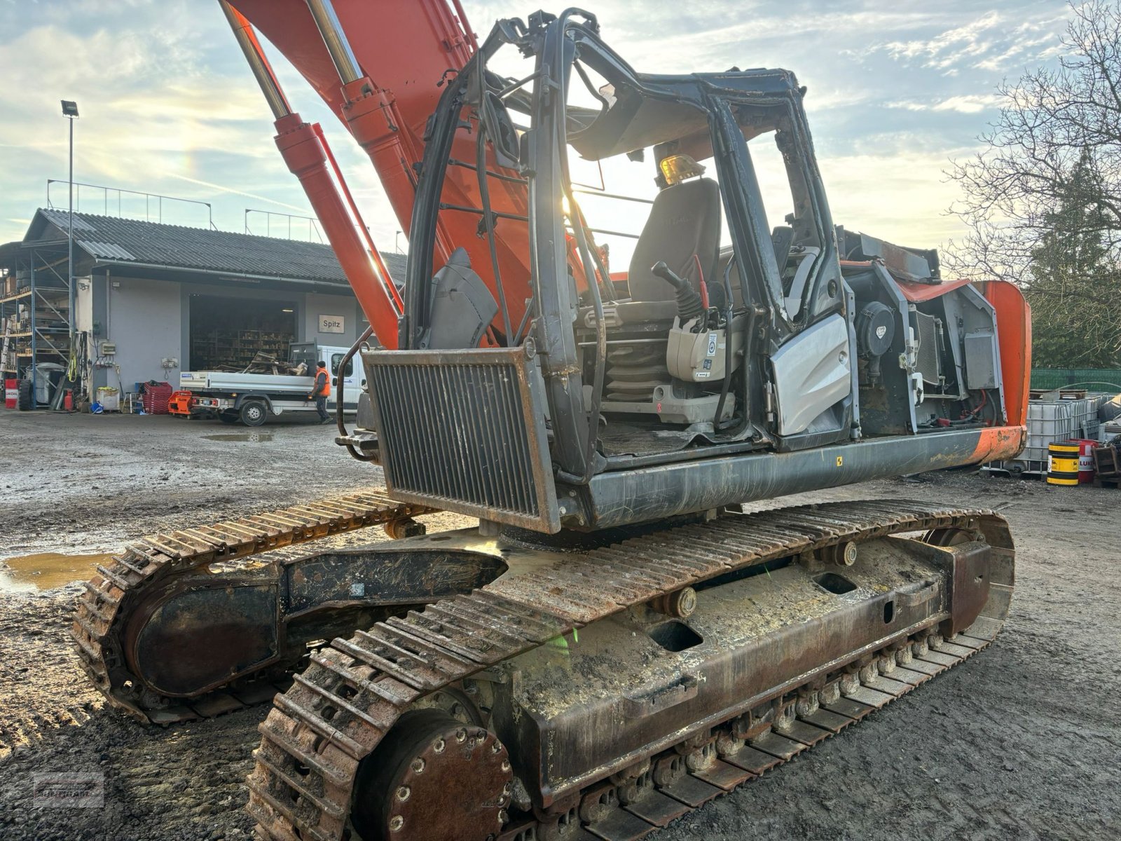 Kettenbagger Türe ait Hitachi ZX 210 LCN-5B Unfallschaden, Gebrauchtmaschine içinde Deutsch - Goritz (resim 4)