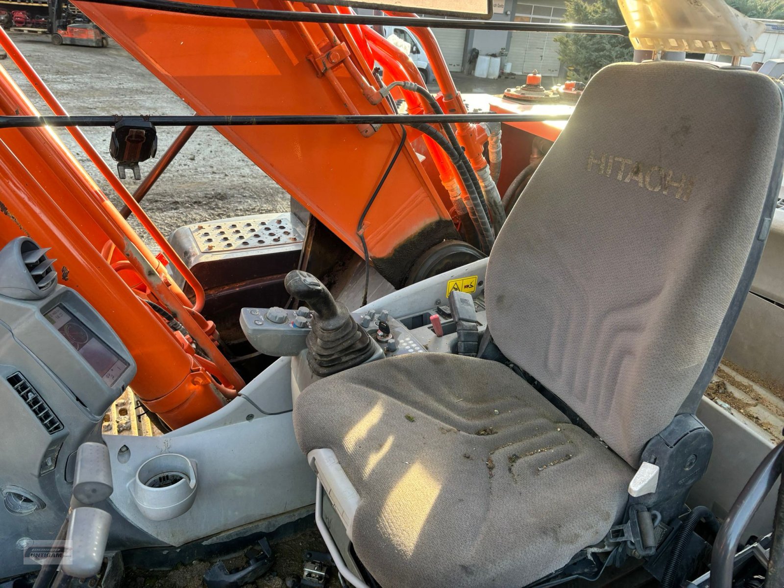 Kettenbagger typu Hitachi ZX 210 LCN-5B Unfallschaden, Gebrauchtmaschine v Deutsch - Goritz (Obrázok 11)