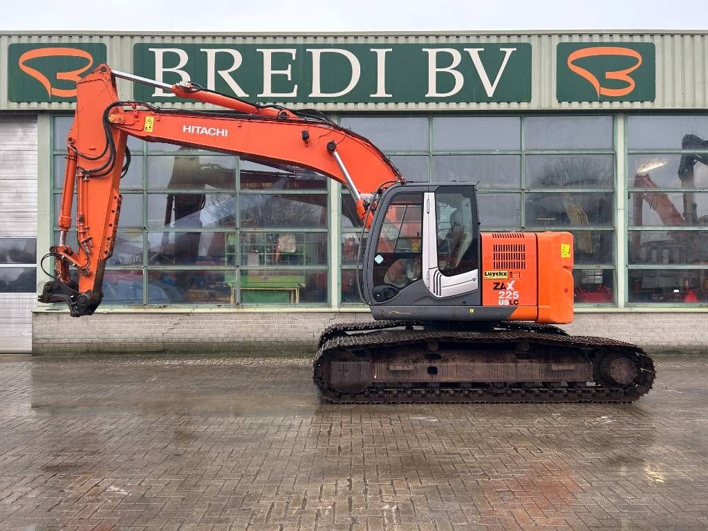 Kettenbagger typu Hitachi ZX 225 US LC-3, Gebrauchtmaschine w Roosendaal (Zdjęcie 1)