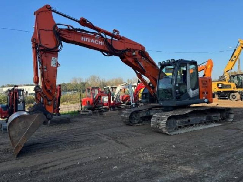 Kettenbagger des Typs Hitachi ZX 225 US LC-3, Gebrauchtmaschine in MOL (Bild 2)