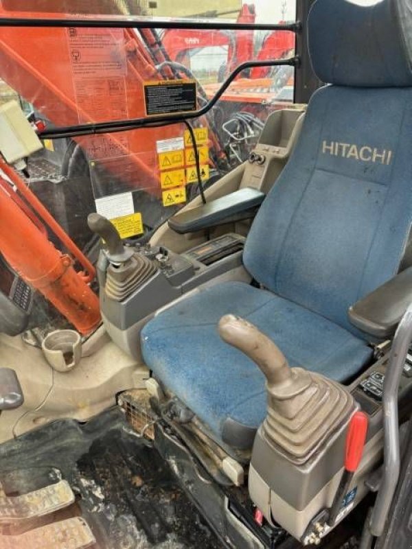 Kettenbagger tip Hitachi ZX 225 US LC-3, Gebrauchtmaschine in MOL (Poză 6)