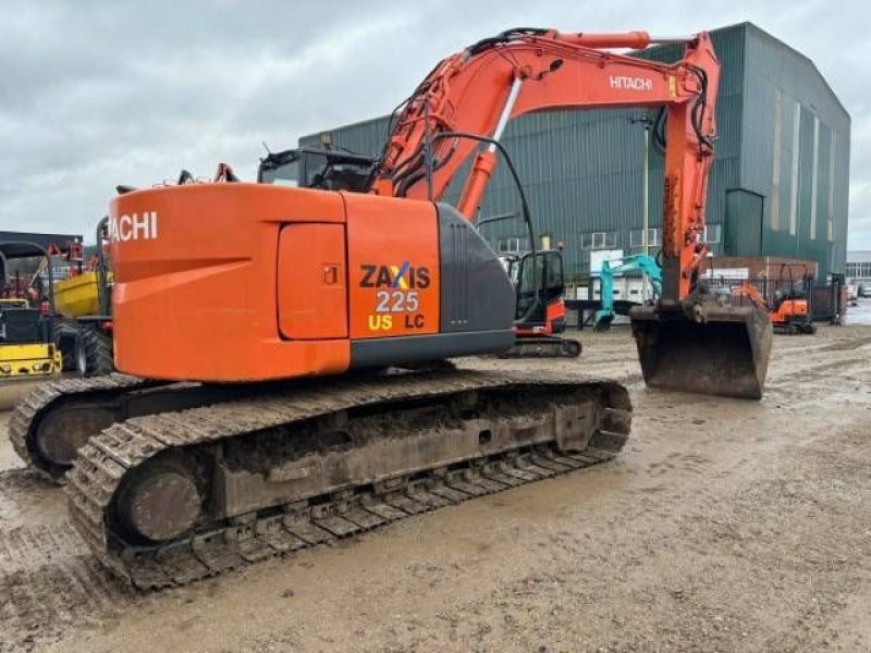 Kettenbagger tip Hitachi ZX 225 US LC-3, Gebrauchtmaschine in MOL (Poză 4)