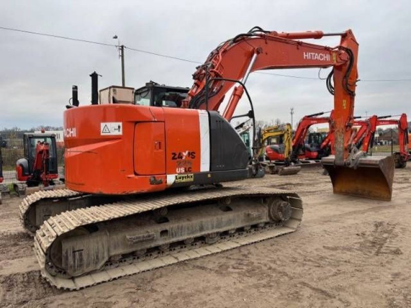 Kettenbagger от тип Hitachi ZX 225 US LC-3, Gebrauchtmaschine в MOL (Снимка 3)