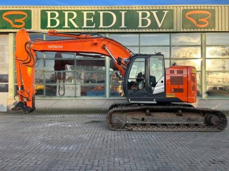 Kettenbagger του τύπου Hitachi ZX 225 US LC-5 B, Gebrauchtmaschine σε Roosendaal (Φωτογραφία 1)