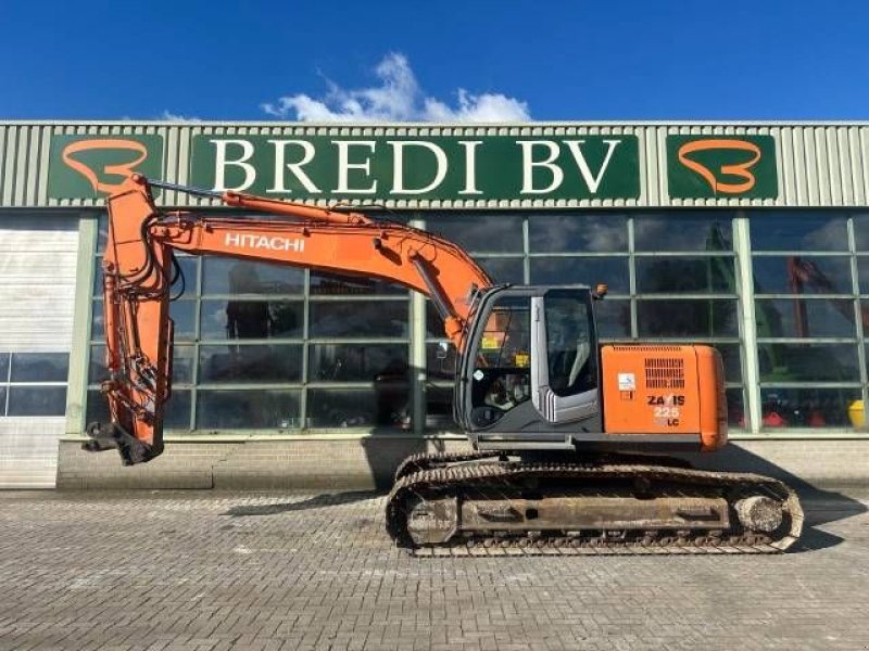 Kettenbagger του τύπου Hitachi ZX 225 USR LC-3, Gebrauchtmaschine σε Roosendaal (Φωτογραφία 1)