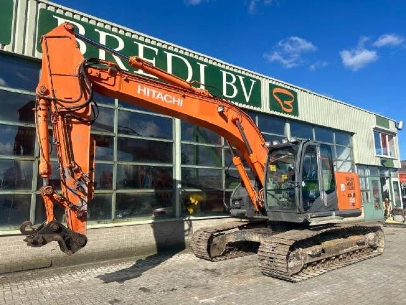 Kettenbagger van het type Hitachi ZX 225 USR LC-3, Gebrauchtmaschine in Roosendaal (Foto 4)