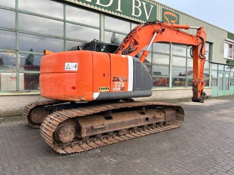 Kettenbagger del tipo Hitachi ZX 225 USR LC-3, Gebrauchtmaschine In Roosendaal (Immagine 8)