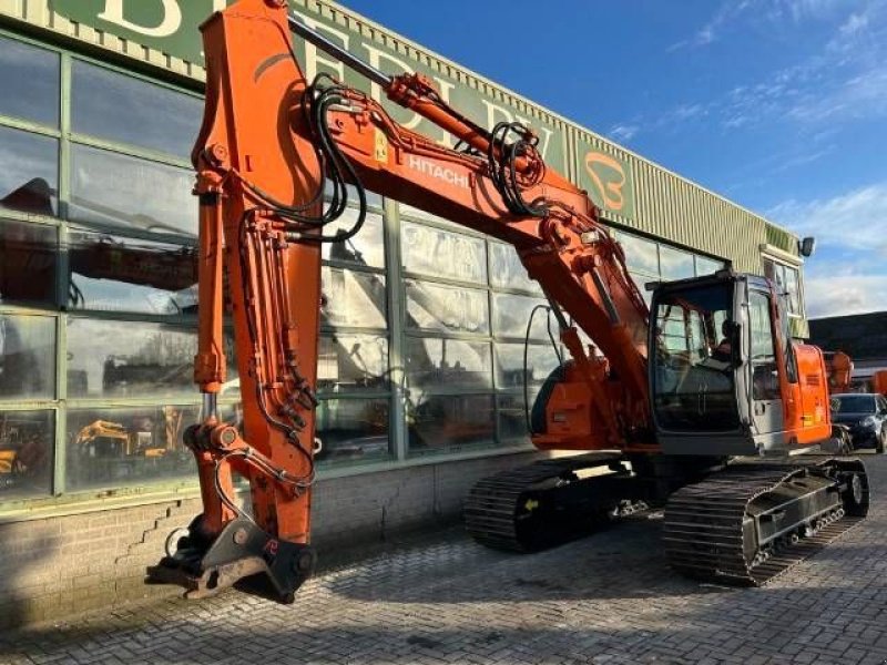 Kettenbagger типа Hitachi ZX 225 USR LC, Gebrauchtmaschine в Roosendaal (Фотография 7)