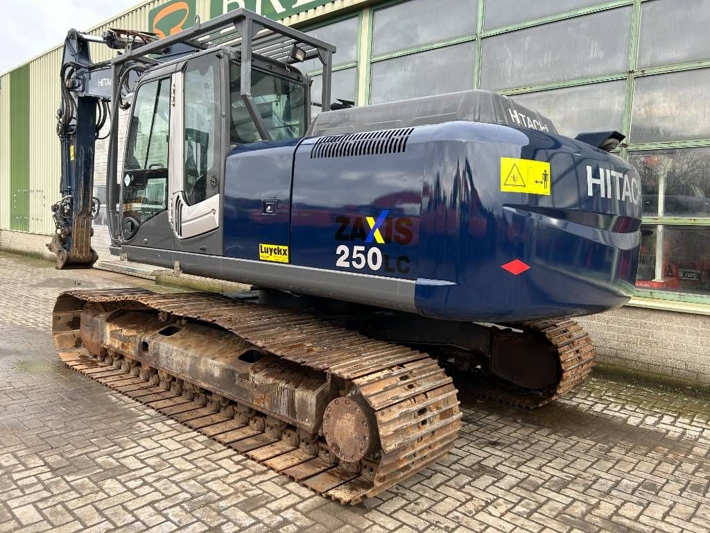 Kettenbagger typu Hitachi ZX 250 LC-3, Gebrauchtmaschine w Roosendaal (Zdjęcie 4)