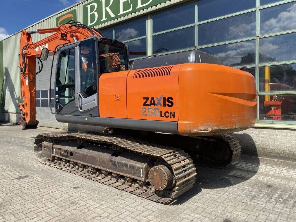 Kettenbagger typu Hitachi ZX 250 LC N-3, Gebrauchtmaschine w Roosendaal (Zdjęcie 5)