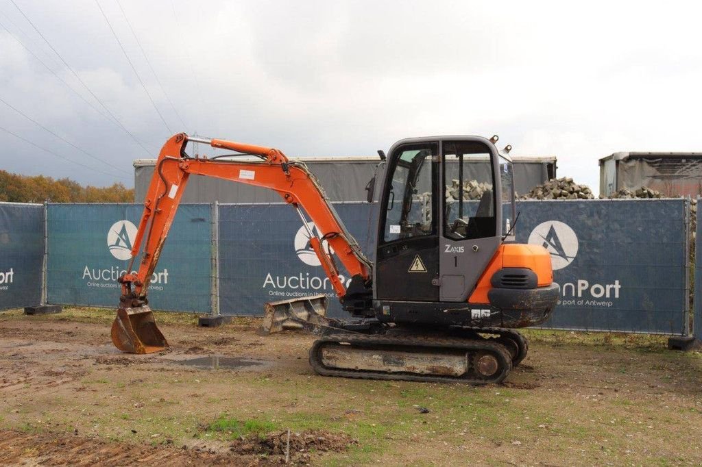 Kettenbagger typu Hitachi ZX 35, Gebrauchtmaschine w Antwerpen (Zdjęcie 3)