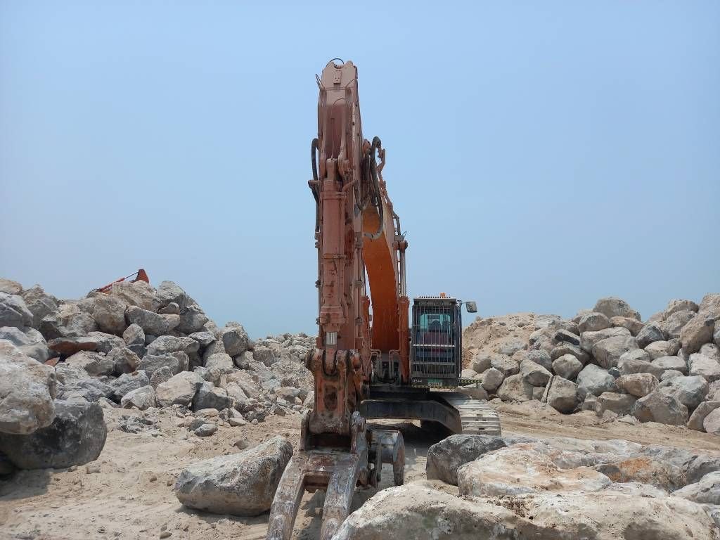 Kettenbagger des Typs Hitachi ZX 470 5G ( Abu Dhabi), Gebrauchtmaschine in Stabroek (Bild 9)