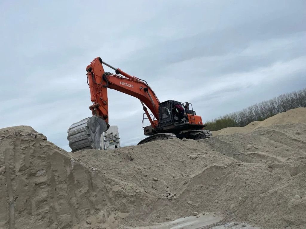 Kettenbagger typu Hitachi ZX 520 LCH, Gebrauchtmaschine w Wevelgem (Zdjęcie 2)