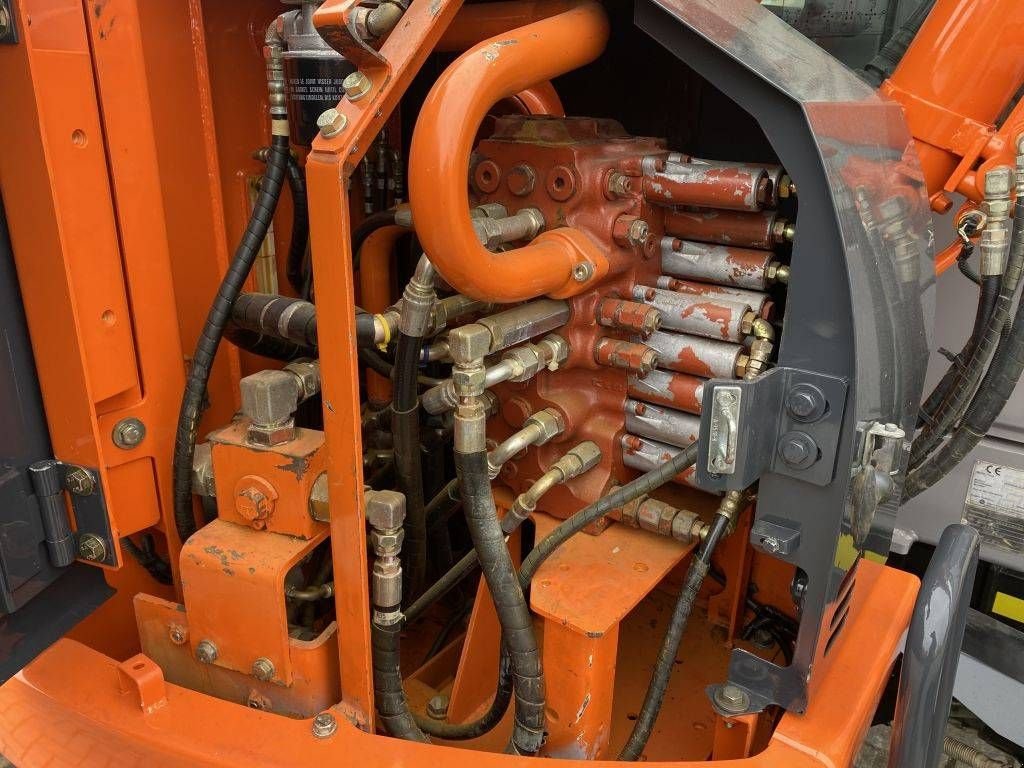 Kettenbagger del tipo Hitachi ZX 85 US, Gebrauchtmaschine en Roosendaal (Imagen 10)