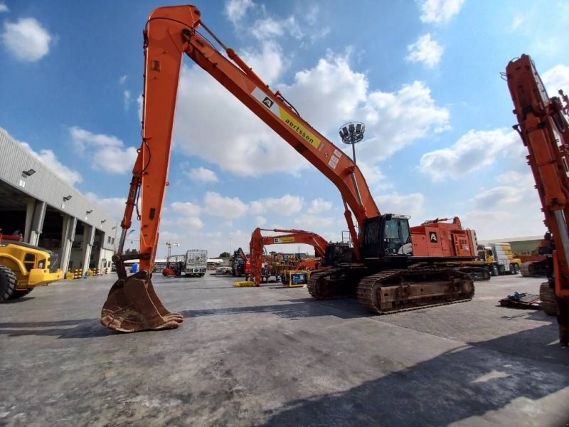 Kettenbagger of the type Hitachi ZX 870-5G (21m Longreach - Abu Dhabi), Gebrauchtmaschine in Stabroek (Picture 1)