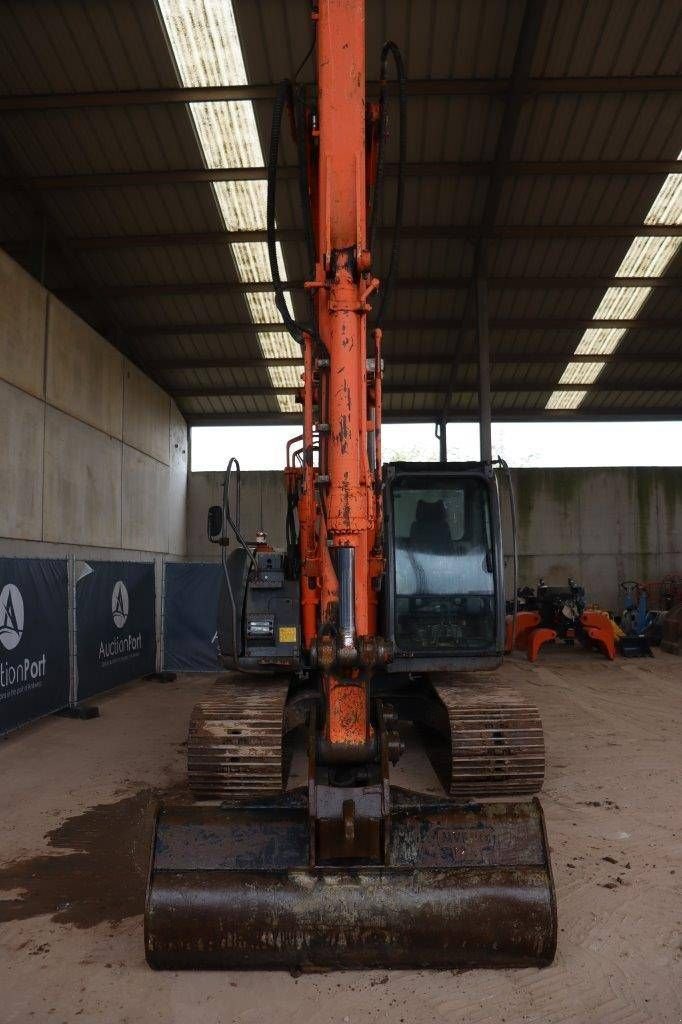 Kettenbagger Türe ait Hitachi ZX135US-3, Gebrauchtmaschine içinde Antwerpen (resim 8)