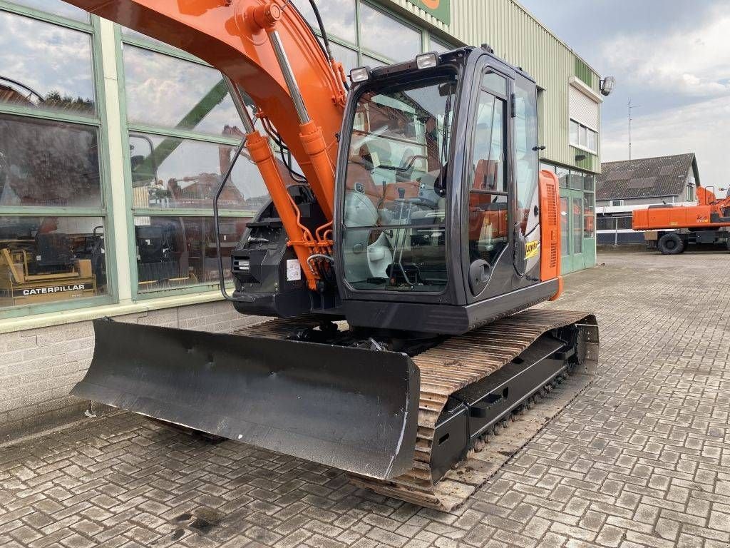 Kettenbagger des Typs Hitachi ZX135US-5B, Gebrauchtmaschine in Roosendaal (Bild 9)