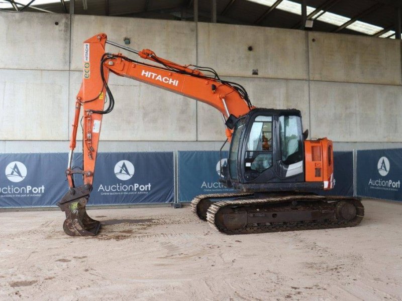 Kettenbagger des Typs Hitachi ZX135US-5B, Gebrauchtmaschine in Antwerpen (Bild 1)